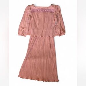 Women’s Vintage Pink Pleated Dress with embroidery neckline and lettuce hem